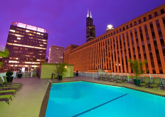 & Chicago-downtown By Ihg 3*