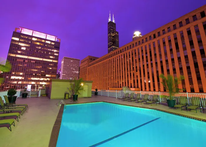& Chicago-downtown By Ihg Hotel 3*